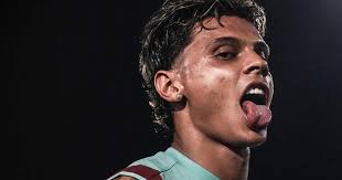 El talento está en la sangre? Conoce a los hermanos de Richard Ríos