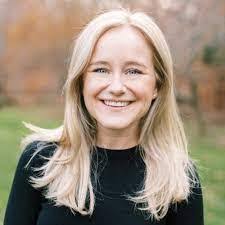 Dawn Iacarella's Instagram, Twitter & Facebook