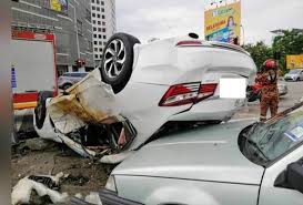 Jun 10, 2021 · dari laporan terakhir diketahui 188 penumpang berada di dalam kapal dan 164 orang diantaranya hilang. Pemandu Myvi Putih Rempuh Dua Kereta Positif Dadah Astro Awani