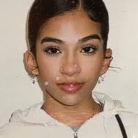 50+ profilů „Jamille“