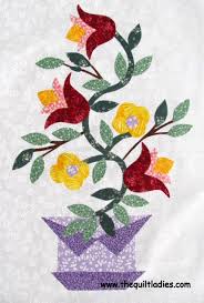 The following videos even go into more detailed machine applique. An Applique Basket Of Flowers Ebook From The Quilt Ladies Aplike Desenleri Aplike Yorgan Desenleri Elde Nakis