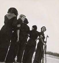 Juli 1937 in el escorial, spanien) war eine deutsche fotografin. Gerda Taro Wikipedia