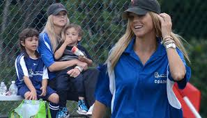In an interview with people magazine, elin nordegren denied claims that she had hit him with a golf club, and said she had tried to save their marriage. Coach Elin Tiger Woods Ex Wife Cheers Their Daughter Samantha At Soccer Match Radar Online