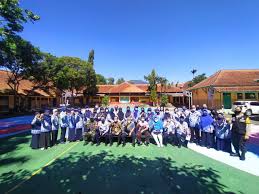 Predikat sra diberikan karena smpn 33 dinilai telah memenuhi berbagai macam aspek standarisasi ramah. Kunjungan Kerja Komisi D Dprd Kab Semarang Ke Smp Negeri 3 Ungaran