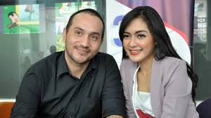 Bahkan gary mengaku tidak bisa tidur. Video Gary Iskak Dan Istri Buka Aib Masa Lalu