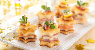 Recette De Toasts De Noel Etoiles Au Saumon Au Parmesan Et Au Jambon Maigre Recette Recettes De Cuisine Recettes Noel Repas Noel