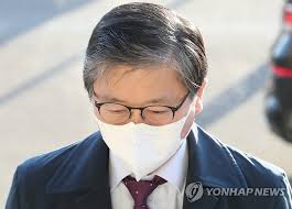 2 2020년 12월 29일 문재인 대통령에 의해 국토교통부 장관으로 임명되었다. ë³€ì°½í  ì¸ì‚¬ì²­ë¬¸íšŒ ì—°í•©ë‰´ìŠ¤