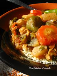 Couscous Aux Legumes Chou Vert Et Blette Ma Selection Naturelle Legumes Couscous Cuisine Du Moyen Orient Couscous