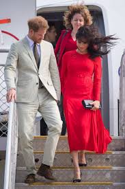 Mama ducesei meghan este bucuroasă de nașterea primului ei nepot. Meghan Markle Cu Eticheta De La Rochie La Un Eveniment Oficial