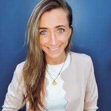 Ana Bitar's Instagram, Twitter & Facebook