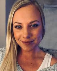 Tara Lunde's Instagram, Twitter & Facebook