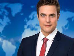 Constantin schreiber privat mit freundin, frau, tochter familie: Tagesschau Moderator Constantin Schreiber Er Ist Das Neue Gesicht Der Sendung In Agypten Ist Er Bereits Ein Tv Star Bunte De