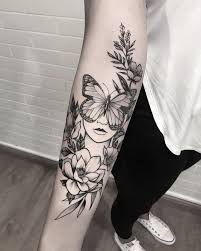 Livestyle Tattotrends Fotos No Instagram In 2020 Tatowierungen Tattoo Unterschenkel Tattoo Ideen