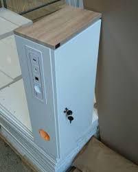 Während ich ursprünglich auf ein wasserdichtes gehäuse zusteuerte, musste. Blog Kleiner Design Wlan Router Schrank Fur Klassenzimmer