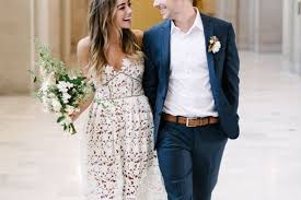 Para una boda civil, los vestidos sencillos generalmente son más ceñidos al cuerpo y con complementos básicos, tienen. El Vestido Para Mi Boda Civil The Dress For My Civil Wedding Tu Blog De Bodas Y Eventos