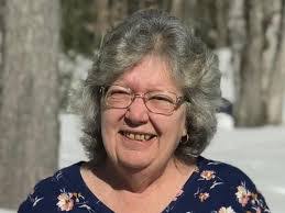 Lynn Burdette's Instagram, Twitter & Facebook