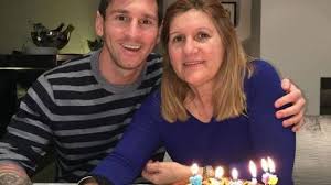 Estas celebraciones datan mucho antes del cristianismo, siendo los egipcios los primeros en festejarlos. Messi Dedica Un Carinoso Mensaje A Su Madre Te Amo