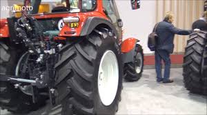 With an engine capacity of 3.6 litres and a performance of 100 kw (equivalent to 136 bhp) as well as 550 nm of torque, the lintrac 130 is the most powerful tractor offered by lindner. Lindner Lintrac 90 Tractor 2018 Youtube