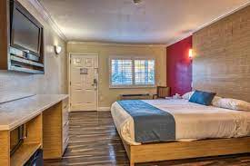 Situated 2.9 km from dolby theatre in los angeles, hollywood city inn features a seasonal outdoor pool and free self parking throughout the property. Hollywood City Inn Los Angeles Aktualisierte Preise Fur 2021