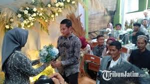 Program yang menayangkan info terkini dari selebritis indonesia. Potret Kecantikan Dewi Zahrani Sosok Calon Istri Evan Dimas Darmono Rencananya Menikah Hari Ini Halaman All Tribun Manado