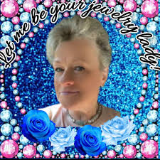 Blinging in Faith with Lola