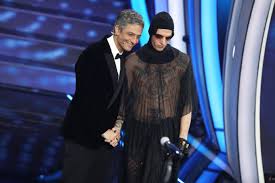 Ha partecipato a sanremo 2020. Sanremo 2020 Top Flop Della Quarta Serata Achille Lauro Il Vero Genio Di Questo Festival E Lui Il Fatto Quotidiano