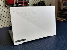 An epic love story centered around an older man who reads aloud to a woman with alzheimer's. Amd S Mobile Revival Redefining The Notebook Business With The Ryzen 9 4900hs A Review