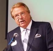 KEYNOTE SPEAKERS AT CONFERENCES