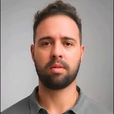 After SCHIAPARELLI's controversial, hyper-realistic animal heads in Paris,  designers at New York Fashion Week featured the animal kingdom in their own  ways — raising fresh questions about the often…