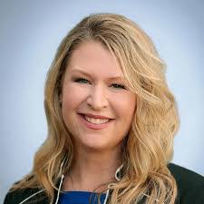 Lisa Prince's Instagram, Twitter & Facebook