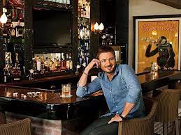 Celebrity Homes Pictures Lauren Conrad Khloe Kardashian Jeremy Renner Renner Home Bar