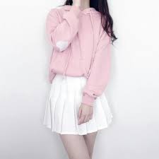 Also, learn genius tips on how to style and what to wear with those trendy tennis skirts! How To Style White Tennis Skirt Top 15 Outfit Ideas Fmag Com