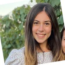 At the beginning of my internship with JetBlue Airways, I was grouped with  5 other interns with a simple-sounding task: innovate JetBlue's current  Onboard Experience to create a more effective…