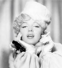 MARILYN's cigs pics...