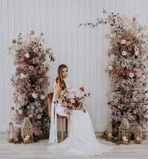 4.7 out of 5 stars. Now This Is How To Repurpose Ceremony Flowers For The Reception