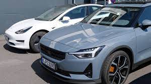 Auch vorne hat der polestar 2 einen kofferraum, der aber hauptsächlich dazu dient, die ladekabel ordentlich unterzubringen. Polestar 2 Oder Tesla 3 Eine Frage Der Einstellung Edison Heimat Der Generation E