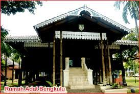 Selain itu, terdapat juga beberapa tradisi/ ritual unik yang dilakukan masyarakat bengkulu, seperti; Rumah Adat Bengkulu Lengkap Gambar Dan Penjelasannya Seni Budayaku