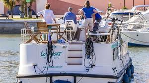 4 neues familienhausboot für bis zu 4 pers., leicht zu steuern und wendig, wunderschöne außenterrasse, doppelter steuerstand, lichtdurchfluteter wohnbereich. Houseboat Penichette 1500 Fb Locaboat 03 For Rent Germany Boataround