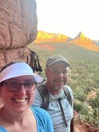 Sedona Arizona travel guide with red rock views