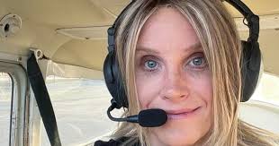 Trans pilot falsely blamed in Potomac plane crash sues conservative  influencer : r/news