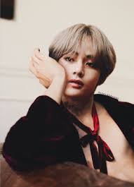 Bem vindo ao cabaré conteúdo fictício / adulto. Hot Taehyung And Kim Taehyung Image 6227266 On Favim Com