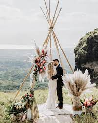 4.6 out of 5 stars 39. 25 Chic And Easy Rustic Wedding Arch Altar Ideas For Diy Brides Elegantweddinginvites Com Blog
