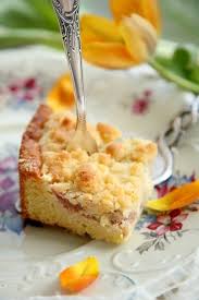Hier das einfache rezept zum nachbacken. Rezept Rhabarber Vanilla Cheesecake Auf Quark Ol Teig Mit Mandelstreuseln