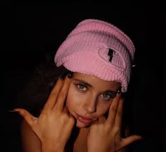 Yololary Ero.e Updated Files & Images 822