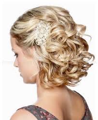 Half Up Half Down Wedding Hairstyles For Short Length Hair Celebrity 1000 Ideas About Short Formal Hairstyles For Short Hair Cute Curly Hairstyles Hair Styles