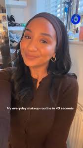 This was actually supposed to be a story so that’s the reason for the  questionable angle and lighting 🙈 😄, I say everyday routine…when really I  mean 3 days a week when I can sit and do it ...