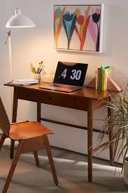 Kennett Desk Urban Outfitters In 2020 Desk Mattress Box Springs Wood Veneer