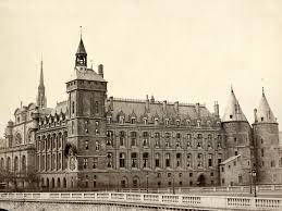 Explore this splendid gothic palace steeped in history · learn how the building evolved from prison to palace · its most famous prisoner was the fateful marie . Discover The Historic Monument Of Conciergerie In Paris French Moments