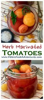 Calculadora Cor Dos Olhos Do Bebe Bursting With Flavor This Tomato And Vegetable Mix Is Delicious Quick Pickled With Cilantro Basil And Dill I Could Drink Th Food Marinated Tomatoes Recipes