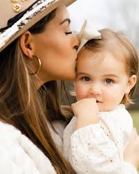 Taylor Young (@taylormillsyoung) • Instagram photos and videos